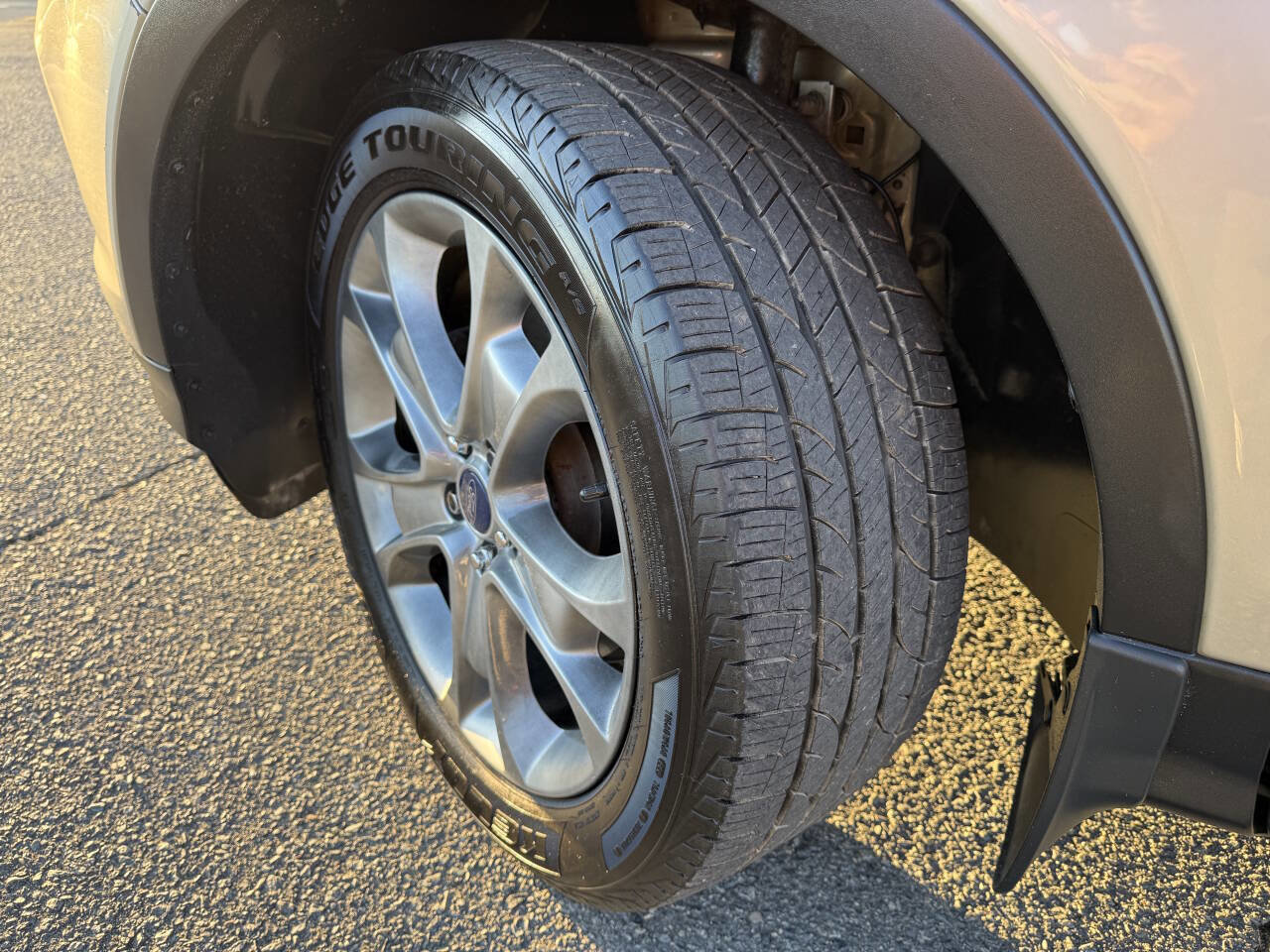 Used 2017 Ford Escape Titanium image 25