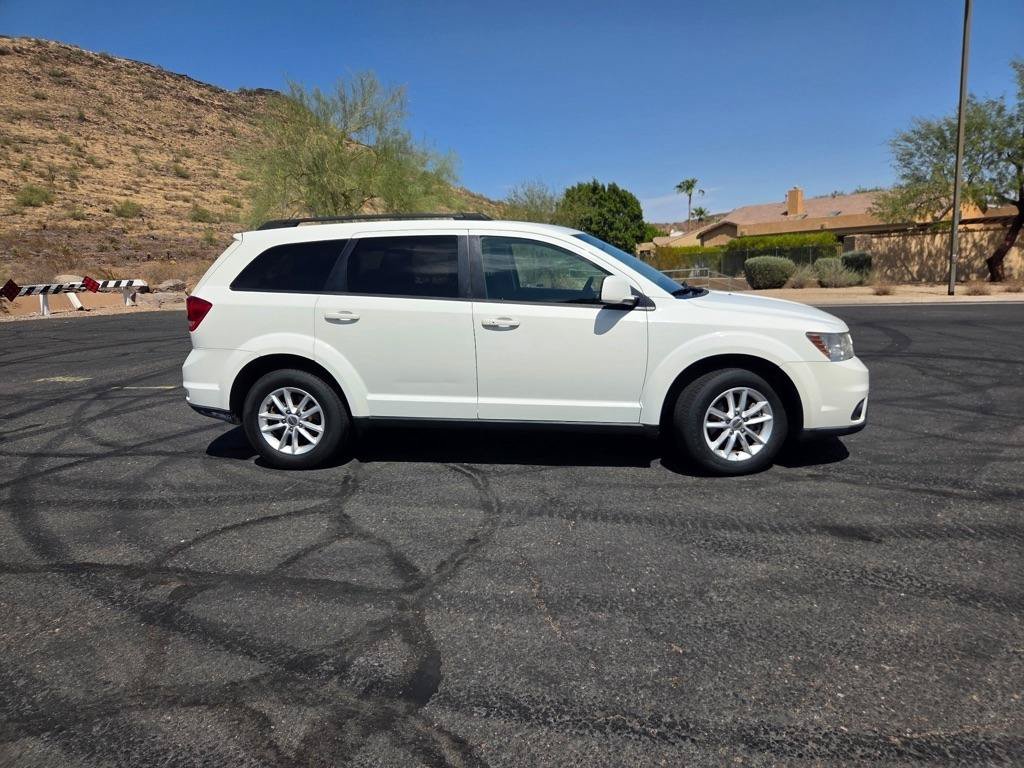 Used 2015 Dodge Journey SXT w/ Flexible Seating Group FWD image 4