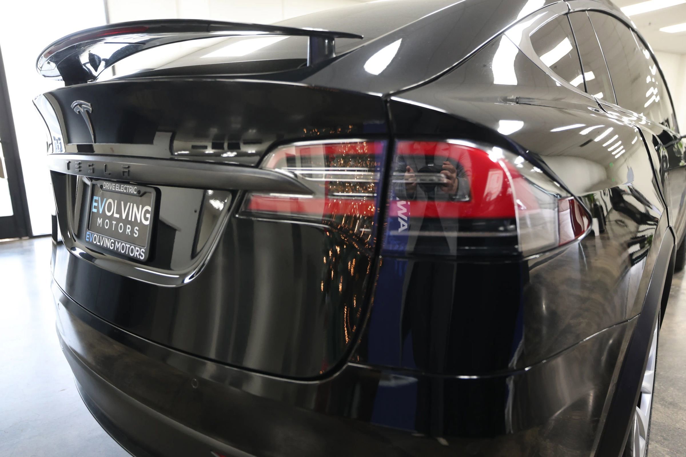 Used 2018 Tesla Model X 75D image 17