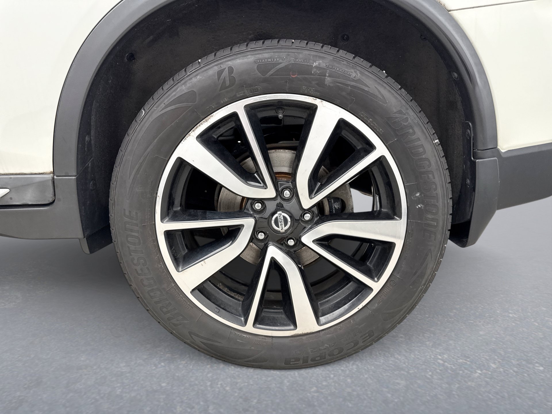 Used 2019 Nissan Rogue SL w/ Premium Package AWD/4WD image 9