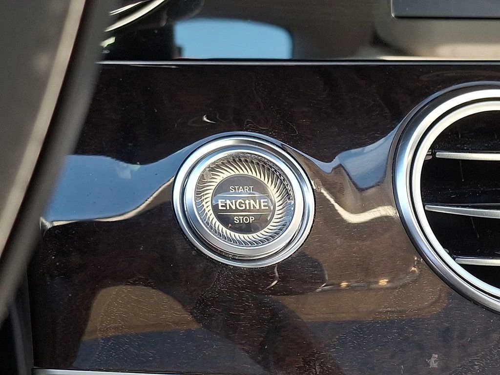 Used 2017 Mercedes-Benz E 300 image 23