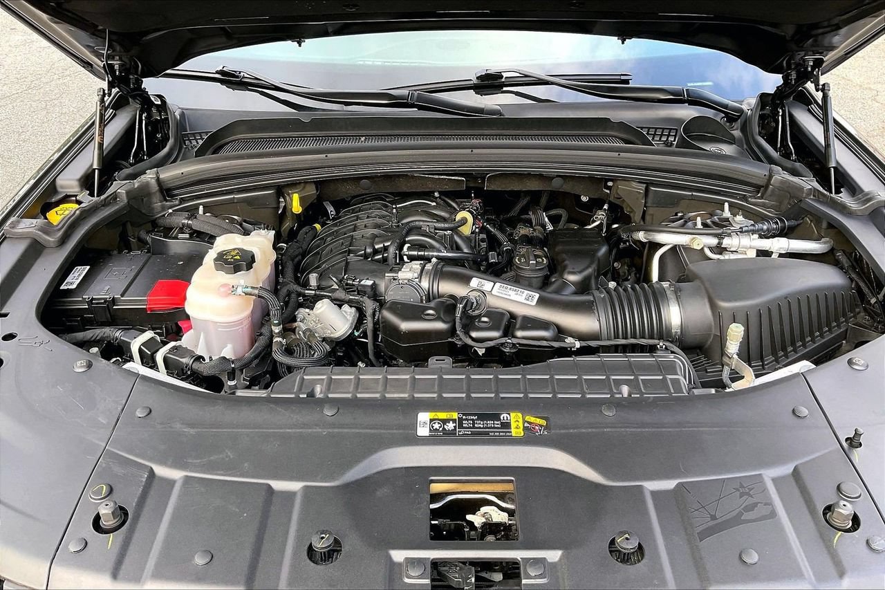Used 2023 Jeep Grand Cherokee Altitude AWD/4WD image 37