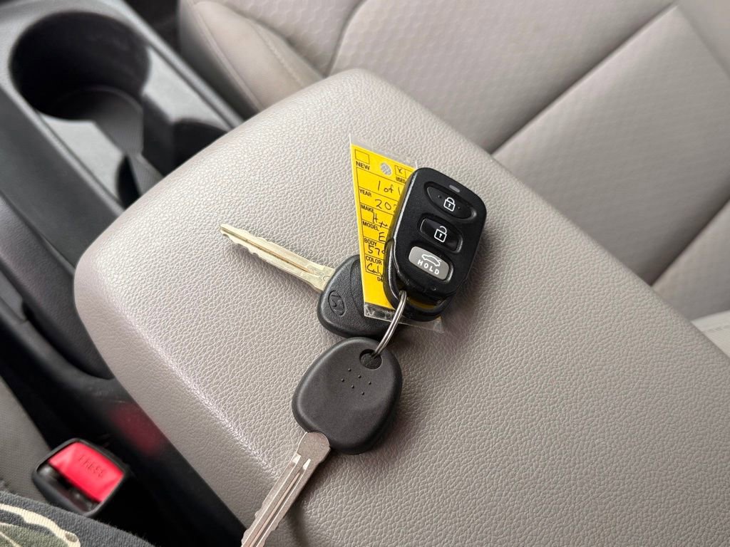 Used 2020 Hyundai Elantra SEL image 22