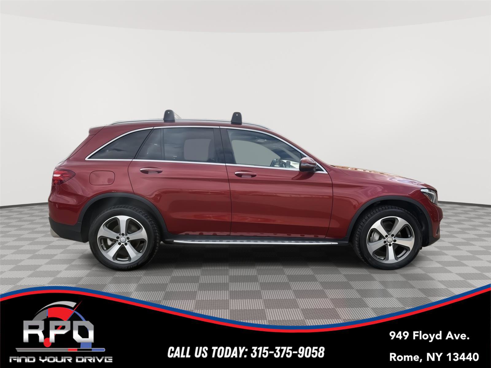 Used 2017 Mercedes-Benz GLC 300 4MATIC image 6