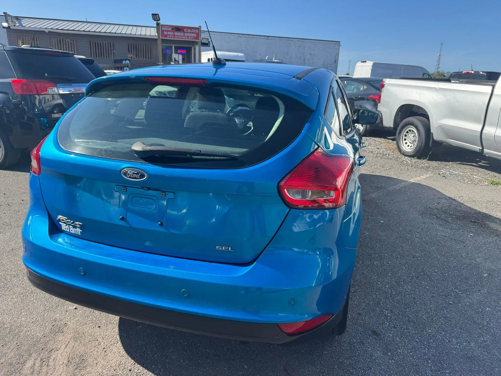 Used 2017 Ford Focus SEL image 10