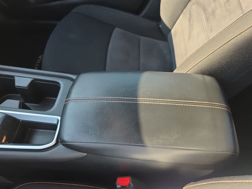 Used 2023 Nissan Sentra SR w/ Midnight Edition Package FWD image 24