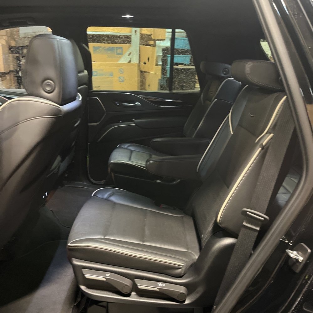 Used 2024 Cadillac Escalade Sport w/ Touring Package AWD/4WD image 23