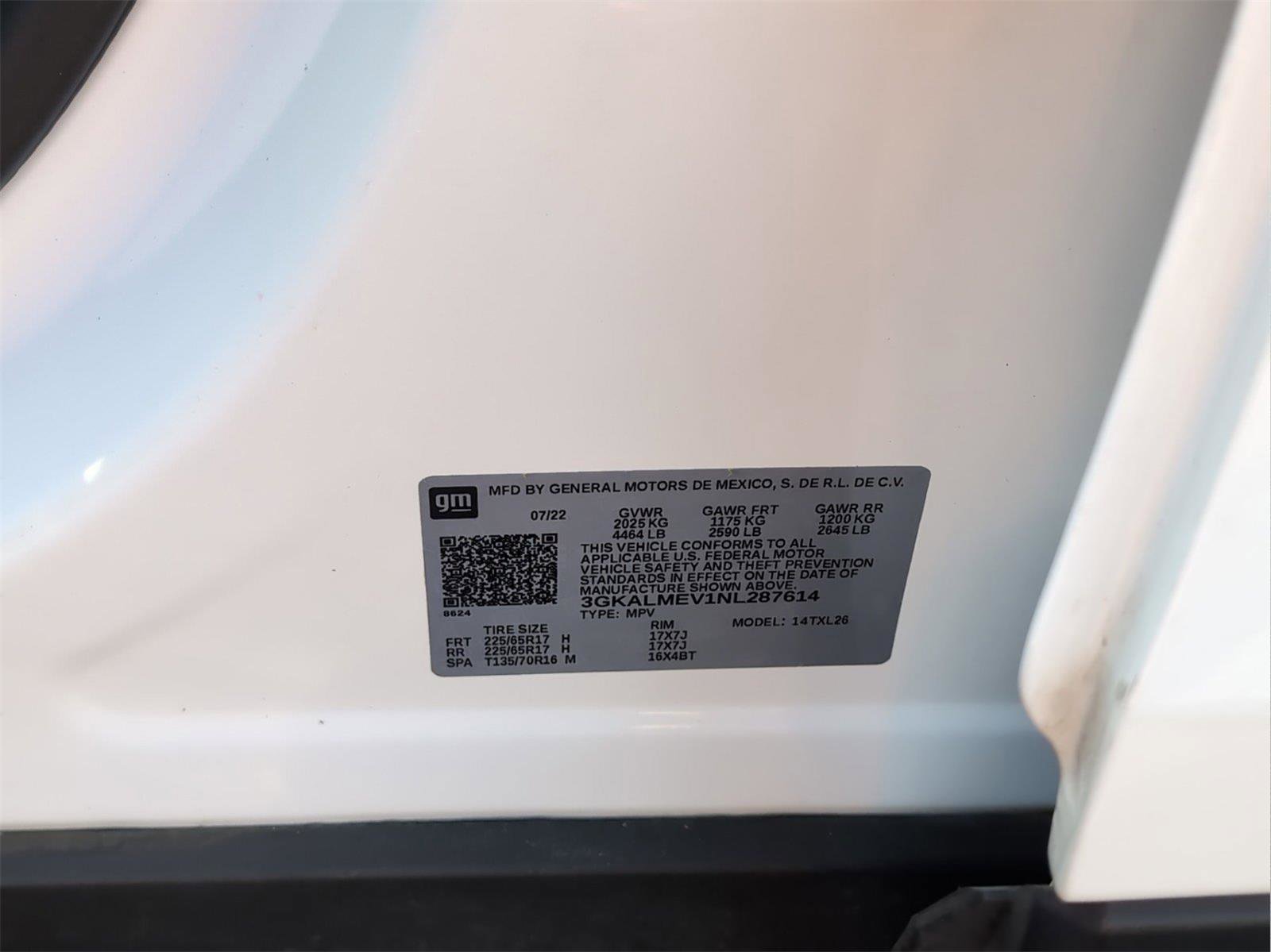 Used 2022 GMC Terrain SLE w/ Driver Convenience Package FWD image 10