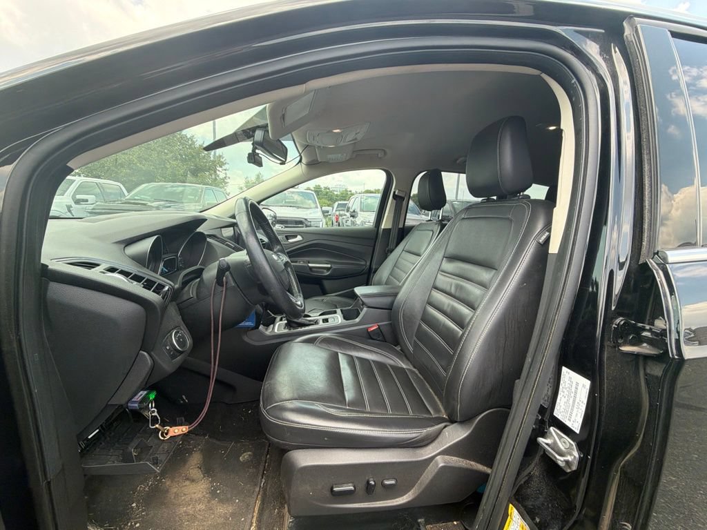 Used 2019 Ford Escape Titanium AWD/4WD image 6