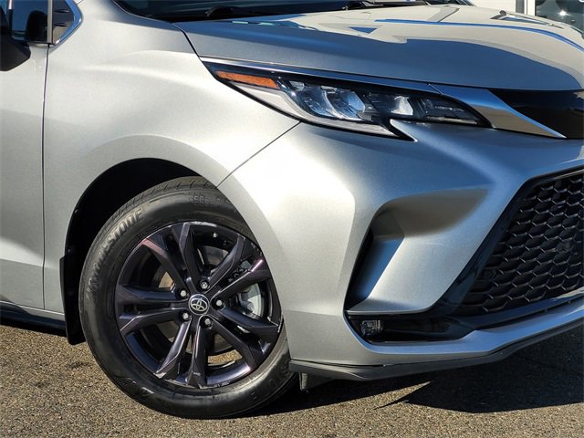 Used 2024 Toyota Sienna XSE image 9