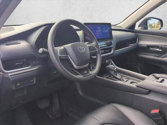 Certified 2025 Toyota Grand Highlander FWD image 9