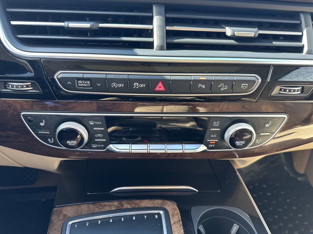 Used 2018 Audi Q7 3.0T Prestige image 4