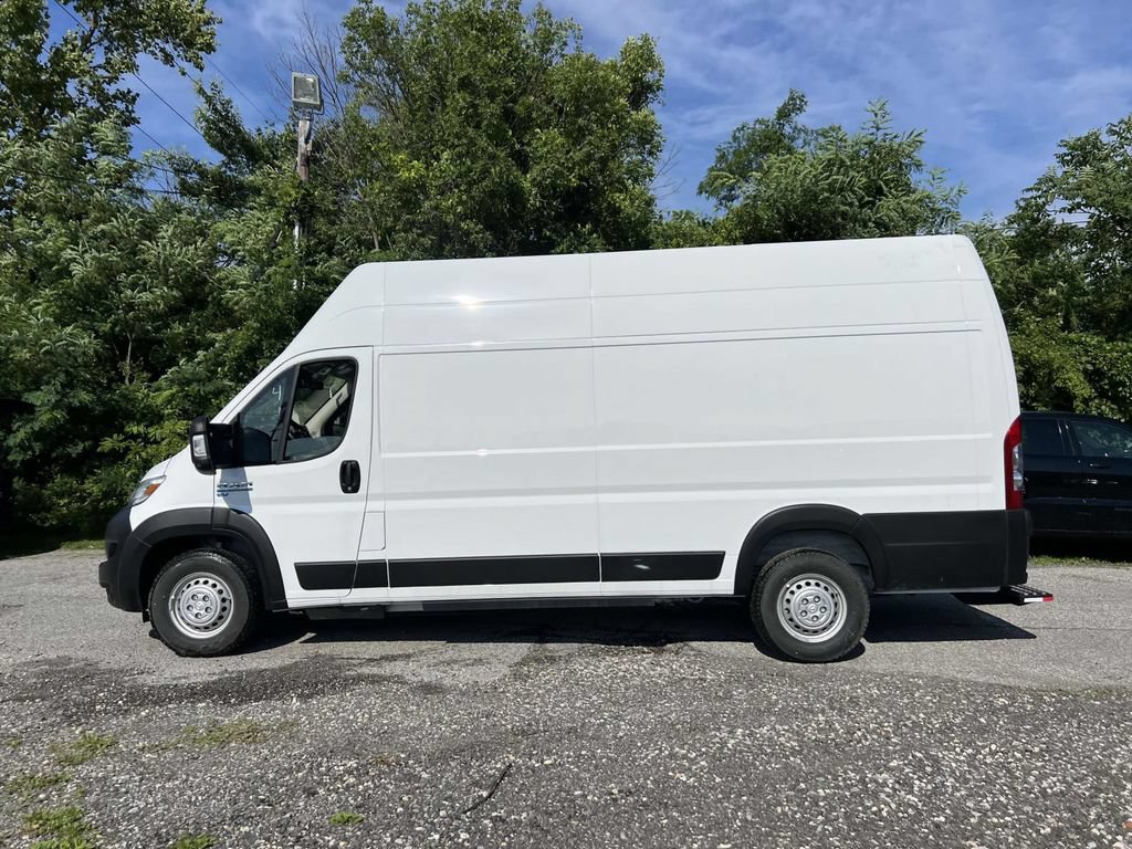 Used 2024 RAM ProMaster 3500 w/ Delivery Van Package FWD image 3