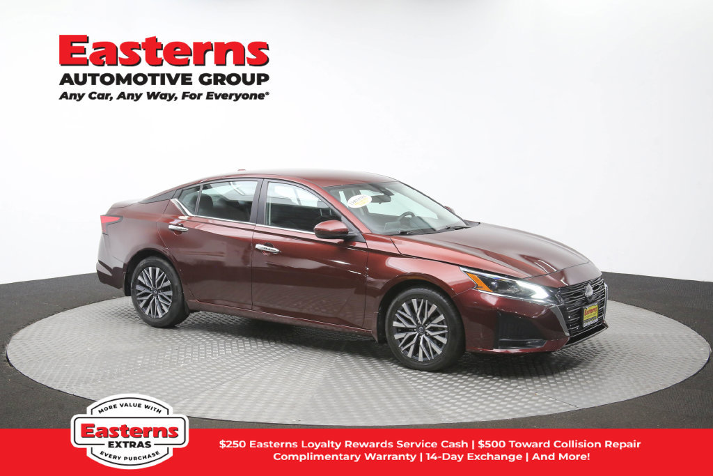 Used 2023 Nissan Altima 2.5 SV FWD image 48
