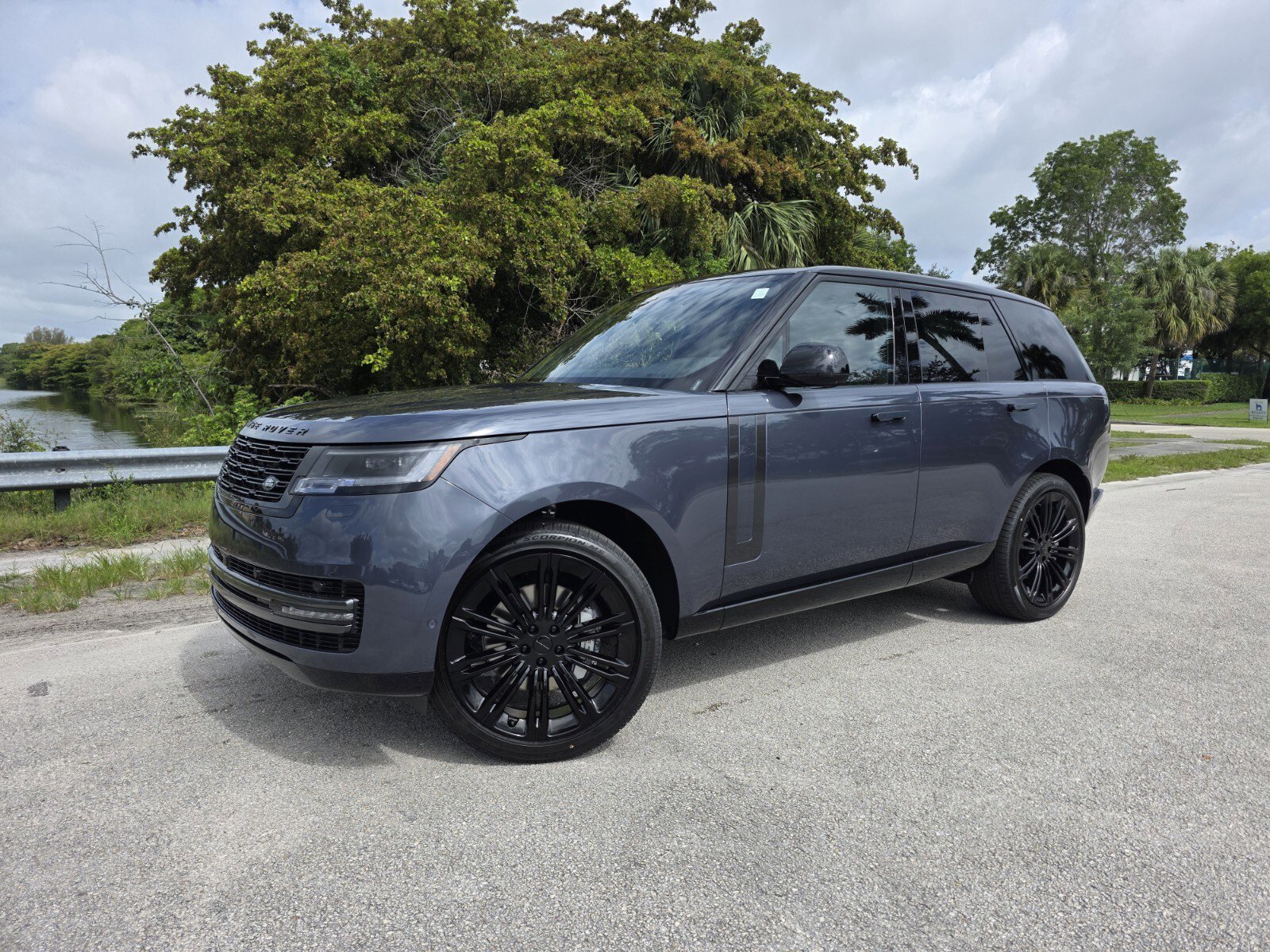 New 2026 Land Rover Range Rover SE AWD/4WD video 1