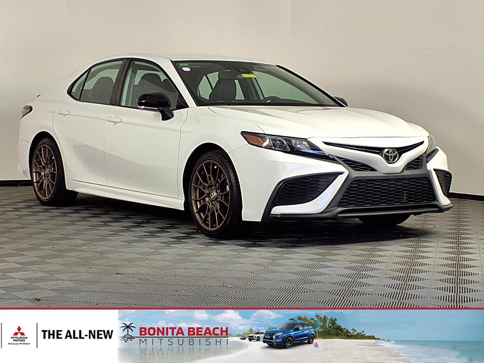 Used 2023 Toyota Camry SE w/ Convenience Package FWD image 1