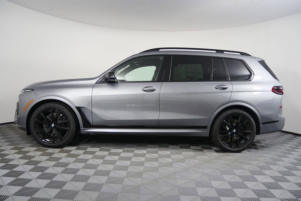Used 2026 BMW X7 M60i image 6