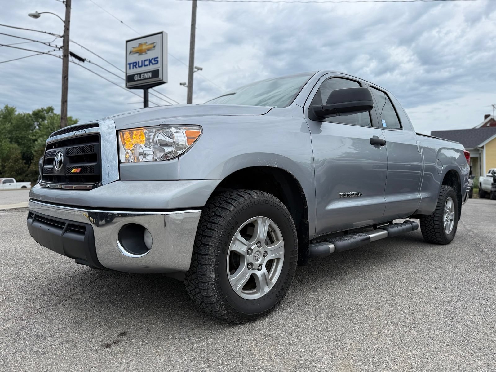 Used 2012 Toyota Tundra 4x4 Double Cab w/ Tow Pkg image 2