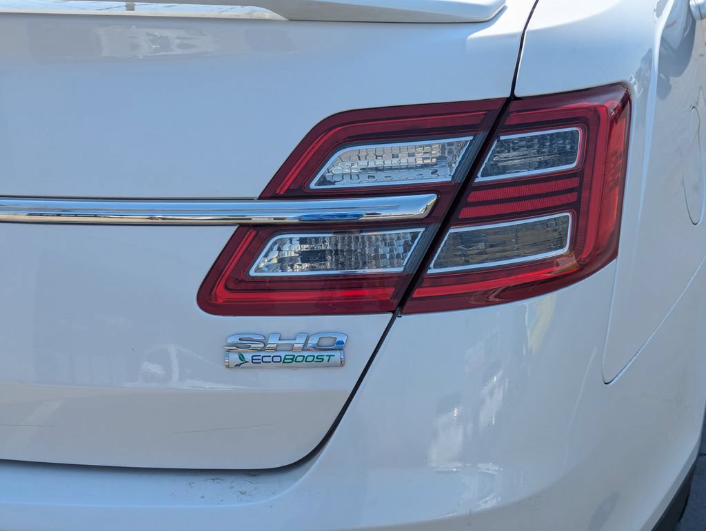 Used 2016 Ford Taurus SHO w/ Equipment Group 401A AWD/4WD image 5