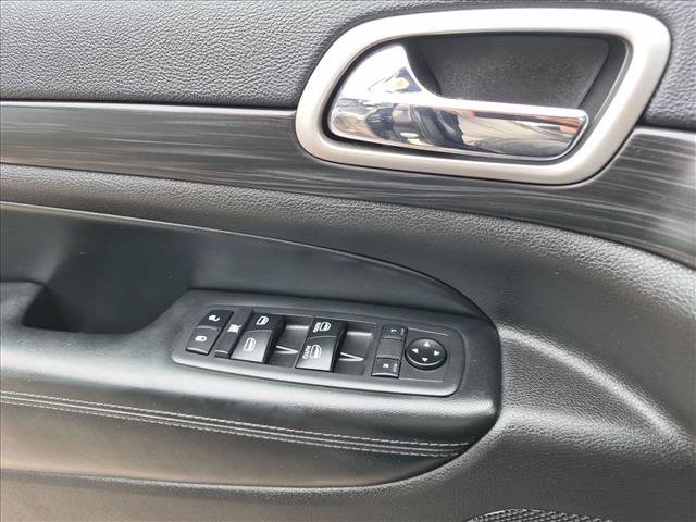 Used 2019 Jeep Grand Cherokee Altitude AWD/4WD image 19