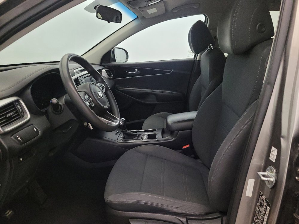 Used 2017 Kia Sorento AWD image 17