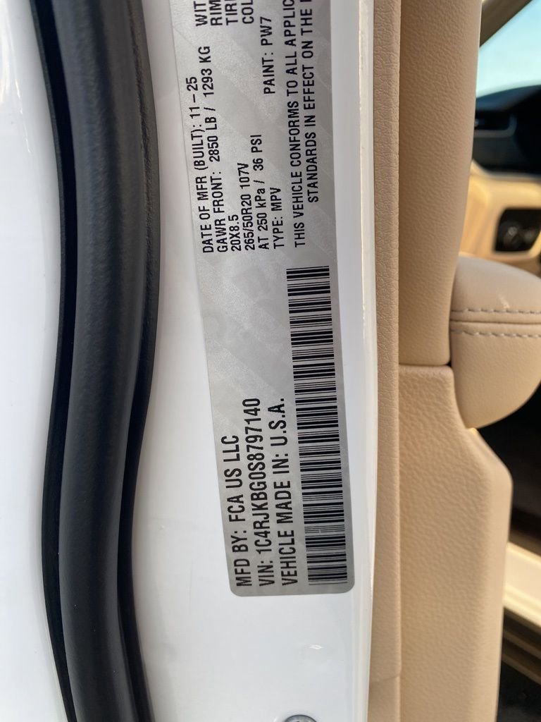 New 2025 Jeep Grand Cherokee L Limited image 48