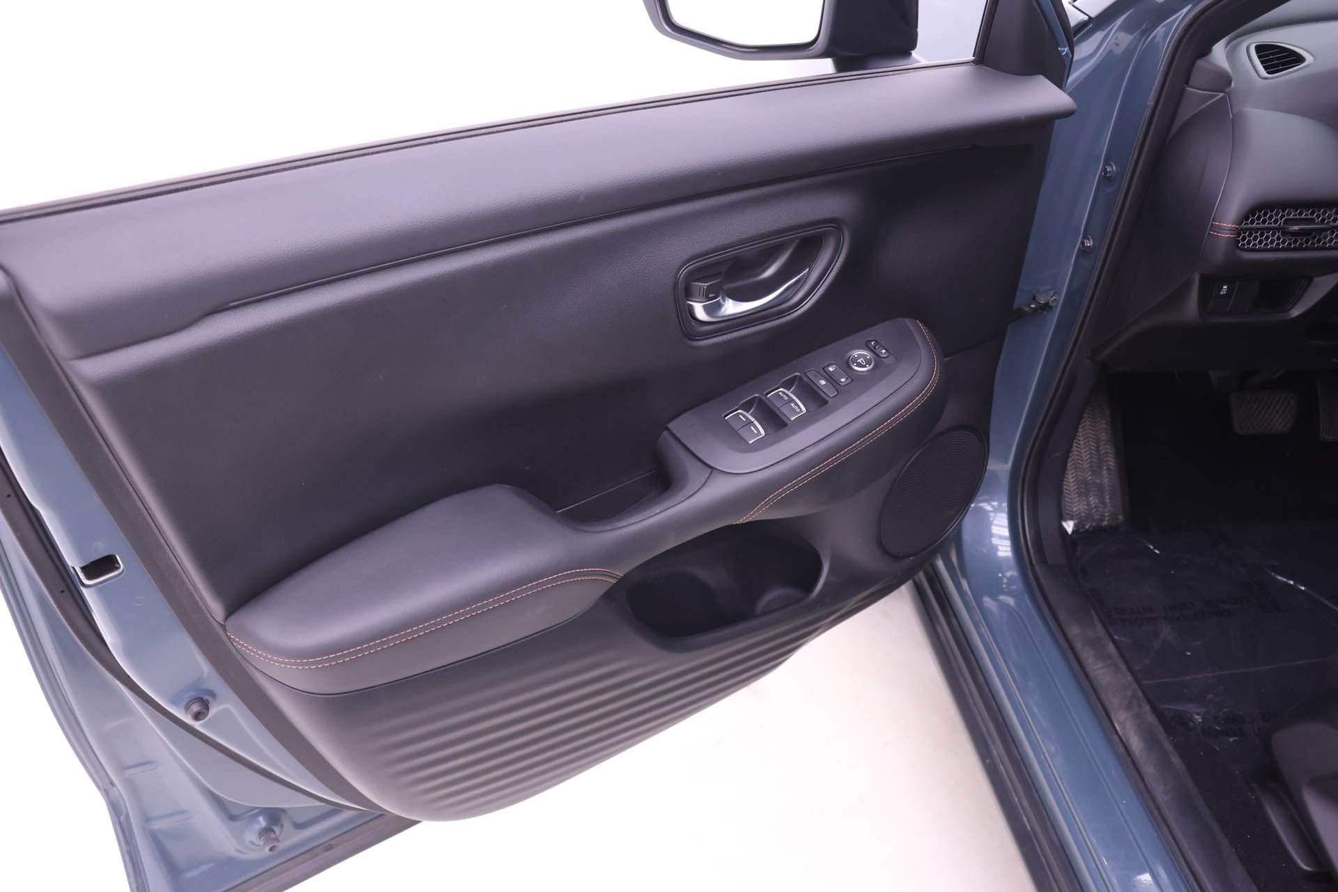 Certified 2024 Honda HR-V Sport image 10