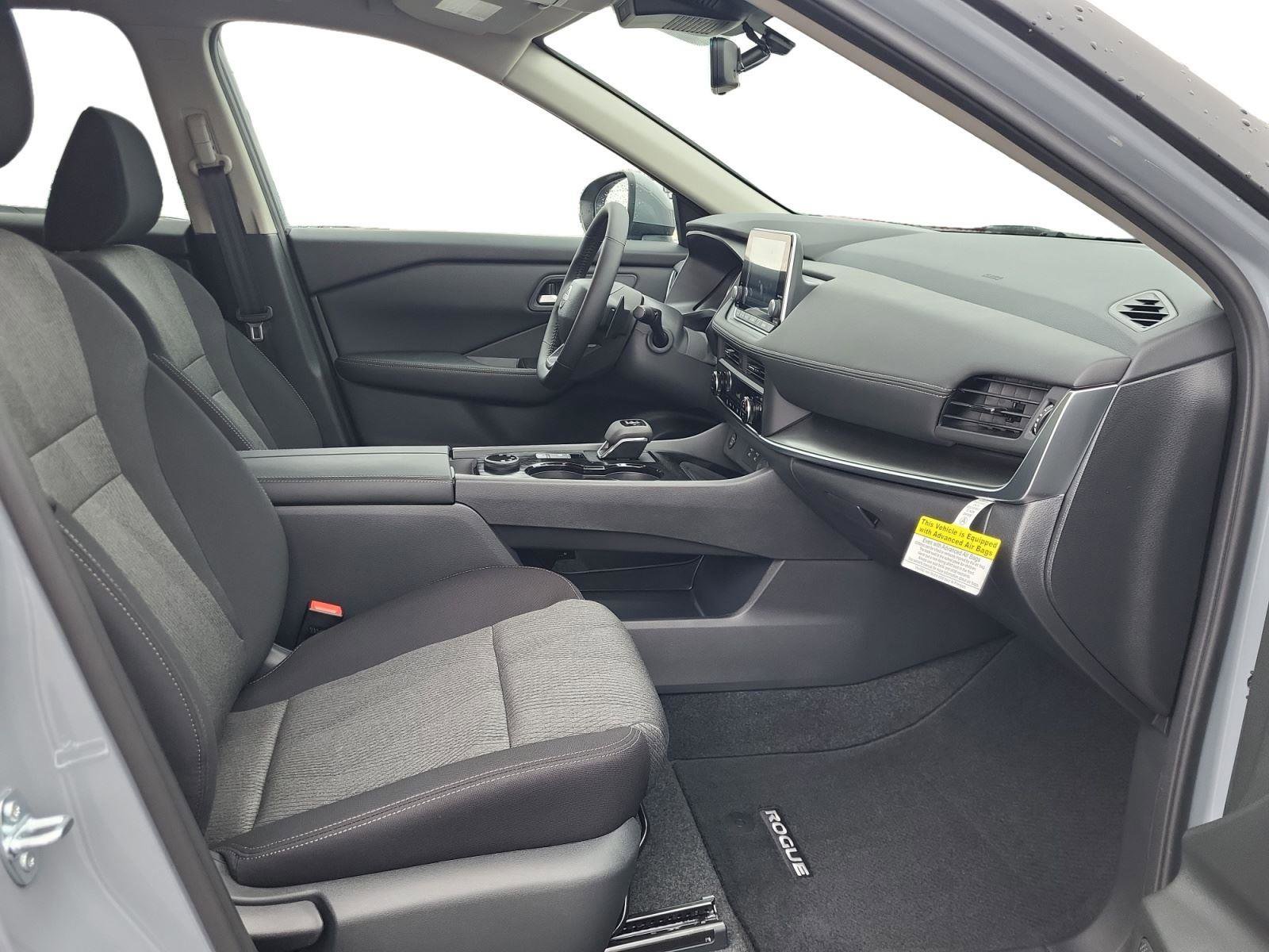 New 2026 Nissan Rogue SV w/ Cold Weather Package image 25