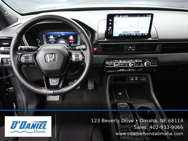 Used 2025 Honda Pilot Black Edition image 26