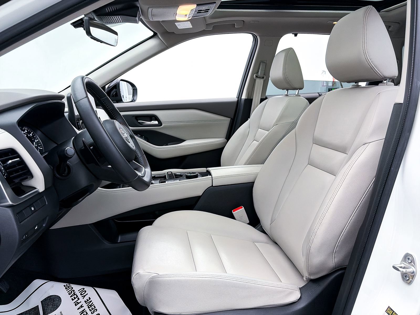 Used 2023 Nissan Rogue SL w/ SL Premium Package image 19