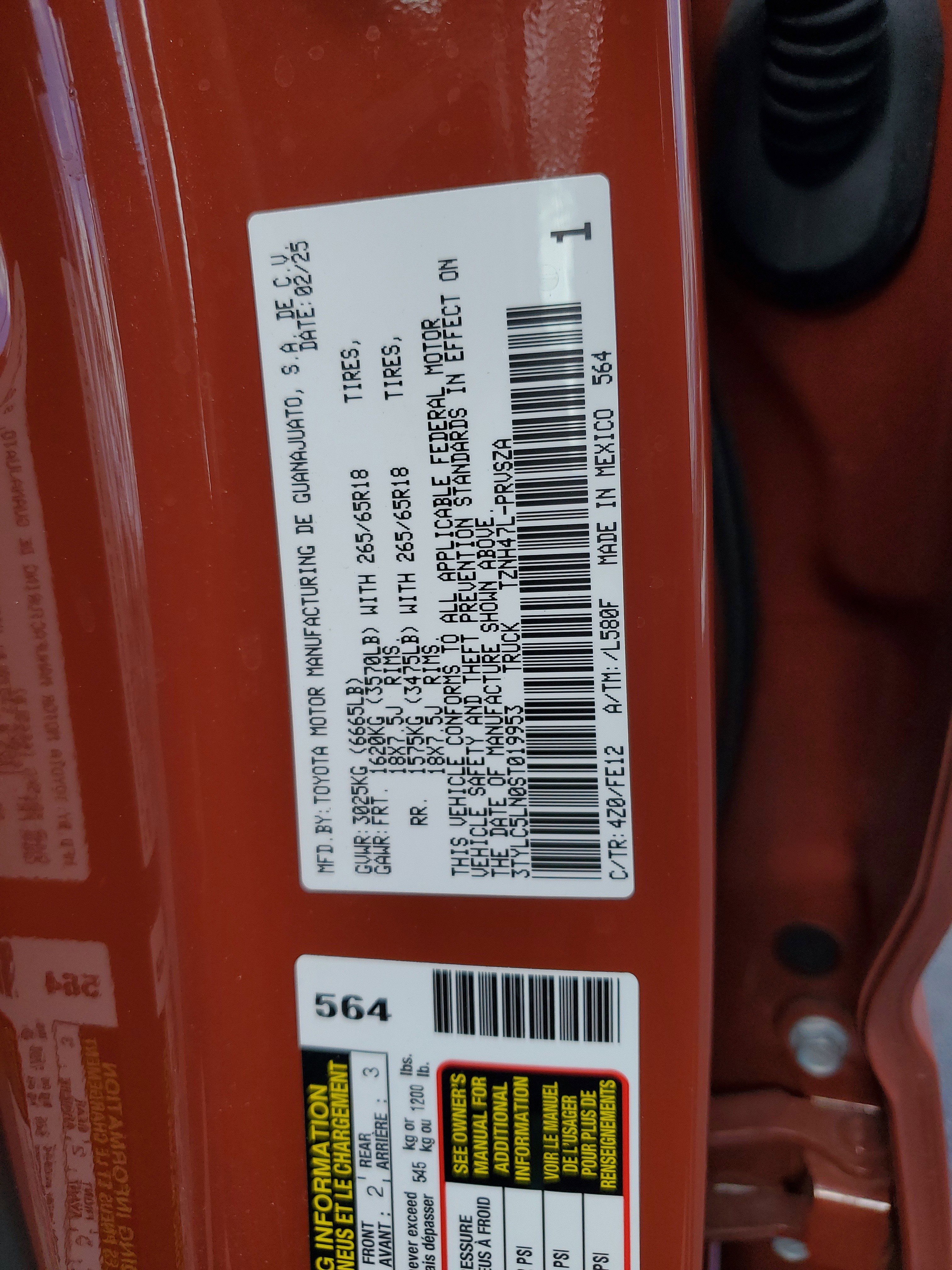 Used 2025 Toyota Tacoma TRD Sport image 30