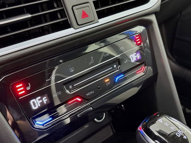 New 2026 Volkswagen Taos SE AWD/4WD image 19