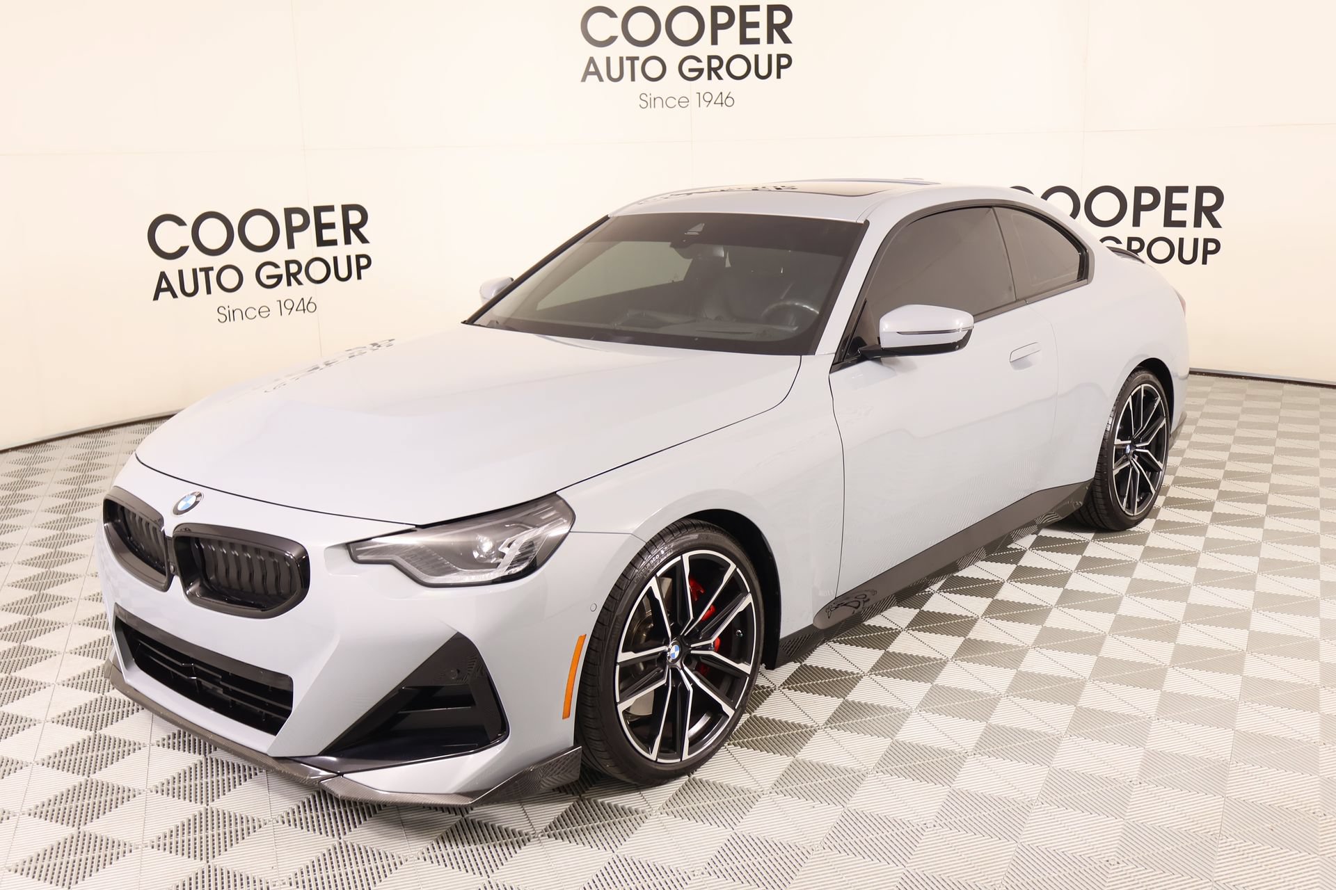 Used 2024 BMW 230i Coupe w/ Premium Package RWD image 11
