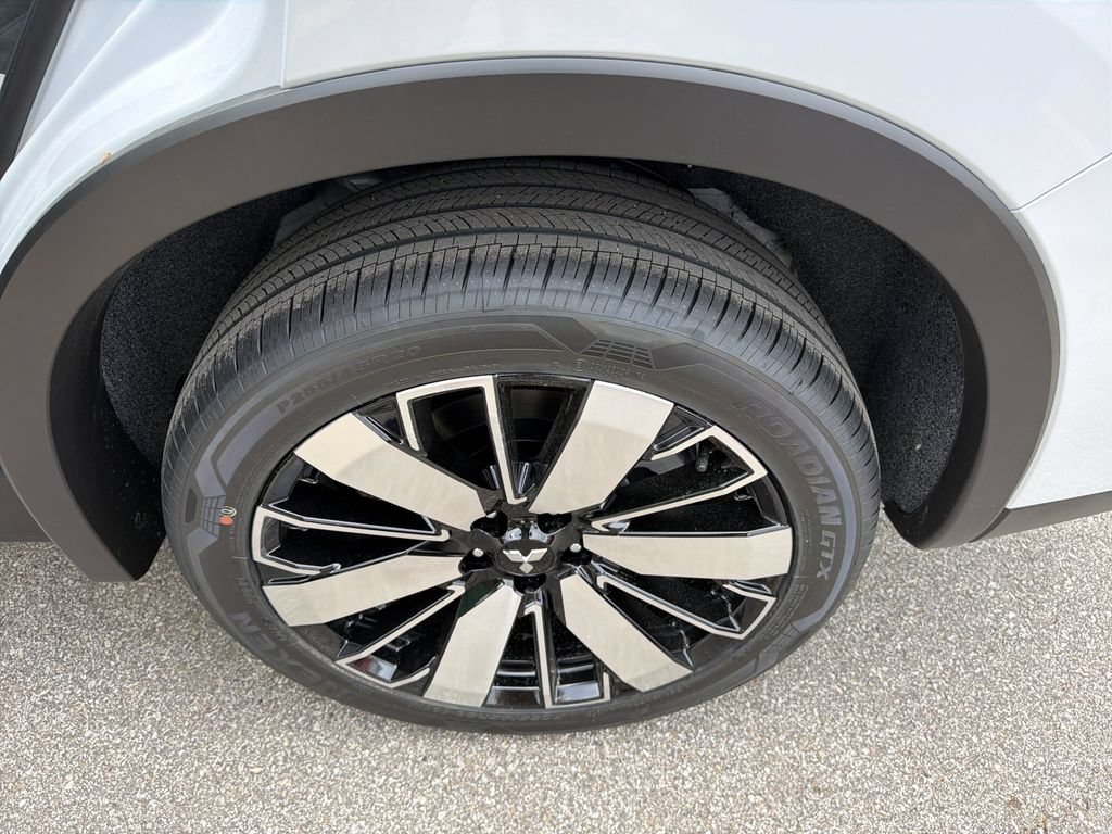 New 2026 Mitsubishi Outlander SE AWD/4WD image 12