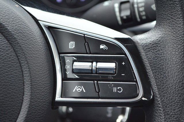 Used 2023 Kia Forte LXS image 21