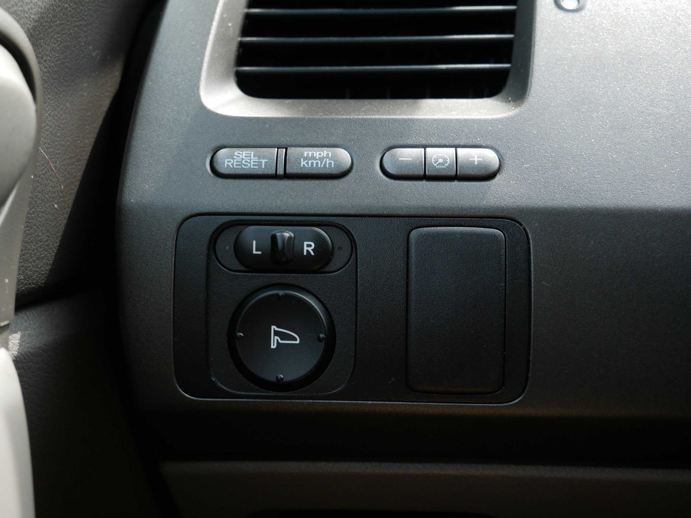 Used 2010 Honda Civic LX image 26