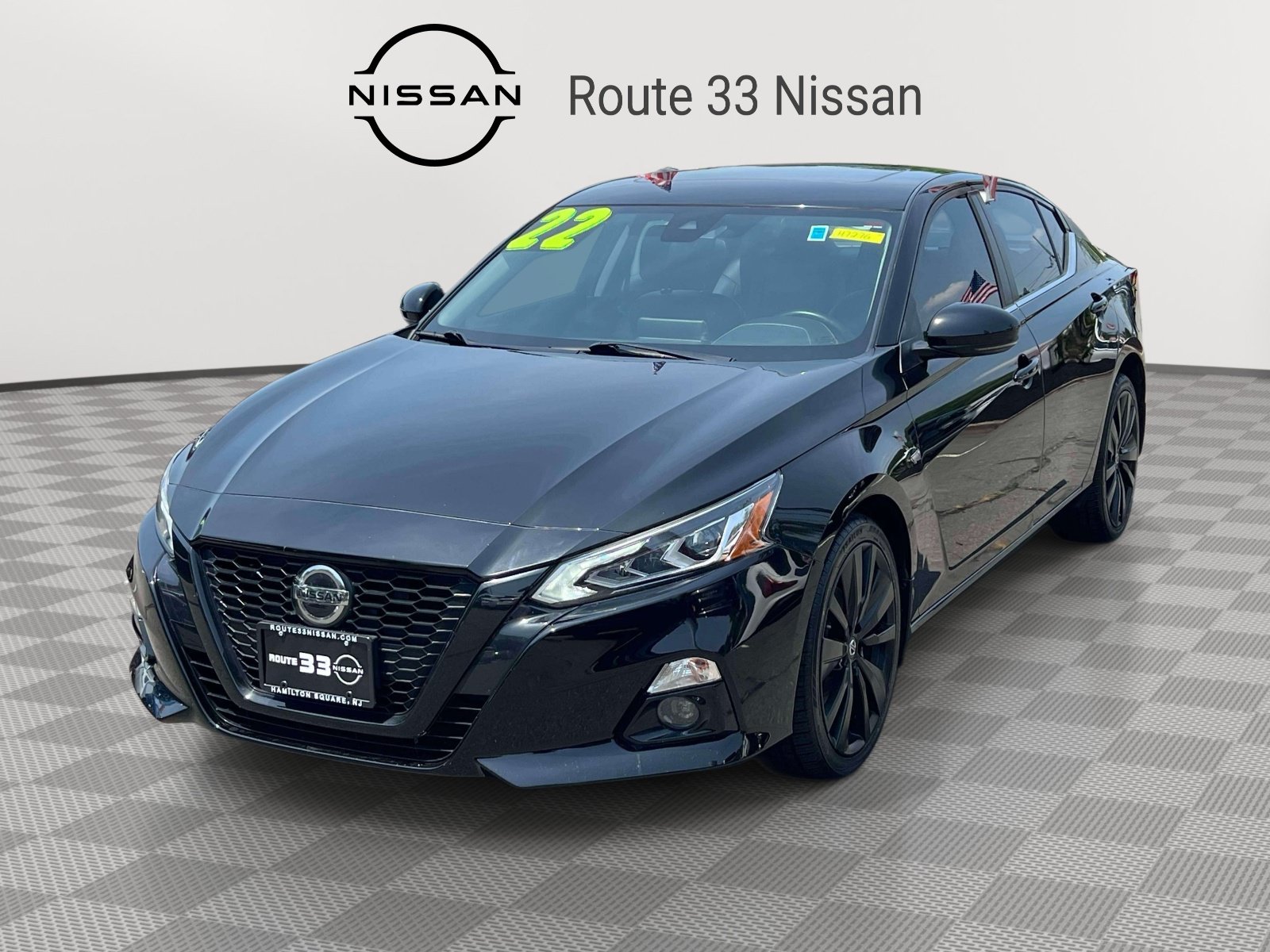 Used 2022 Nissan Altima 2.5 SR w/ Midnight Edition Package AWD/4WD image 2