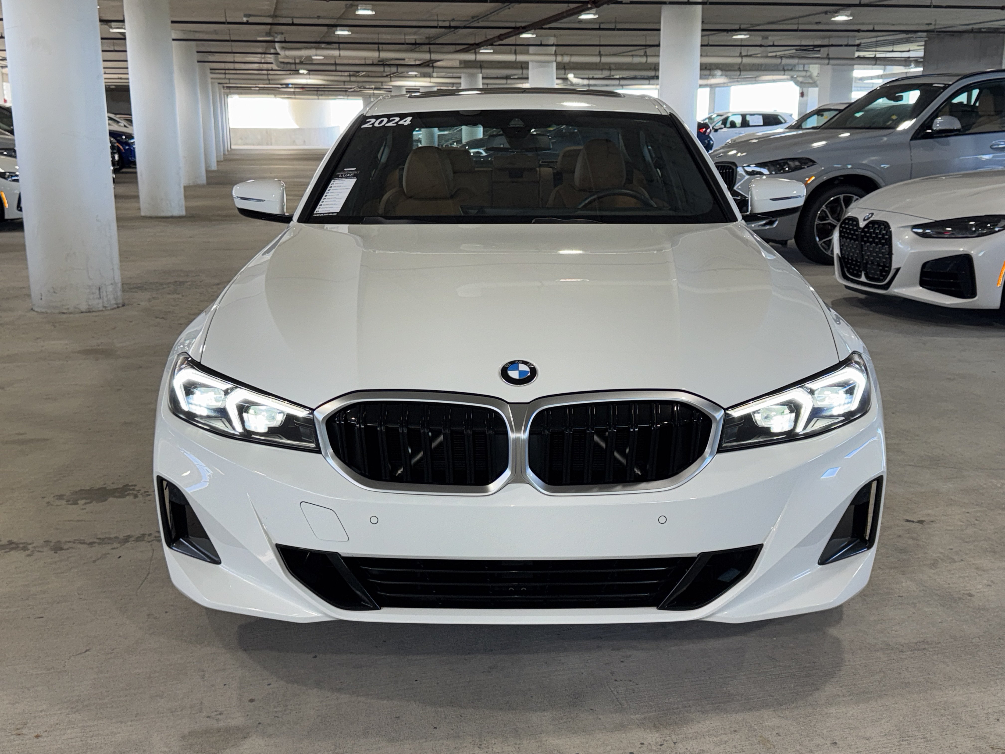 Used 2024 BMW 330i Sedan w/ Convenience Package RWD image 3