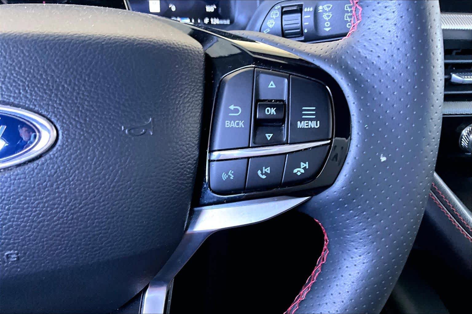 Used 2025 Ford Explorer ST-Line AWD/4WD image 24