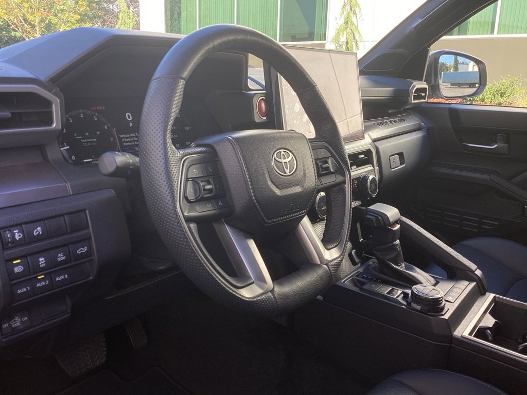 Used 2024 Toyota Tacoma TRD Off-Road image 11