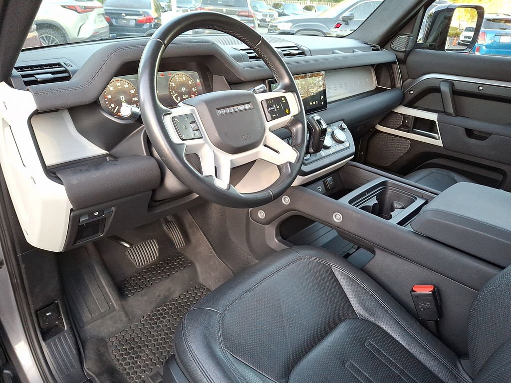 Used 2022 Land Rover Defender 110 SE AWD/4WD image 10