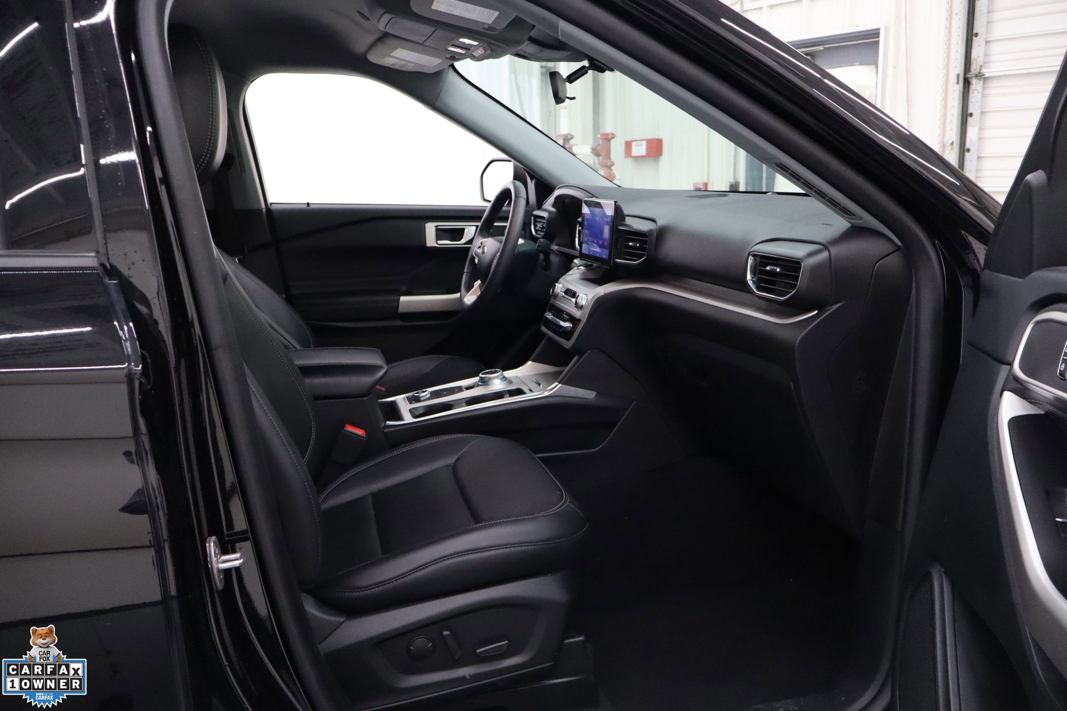 Used 2023 Ford Explorer XLT w/ Equipment Group 202A image 31