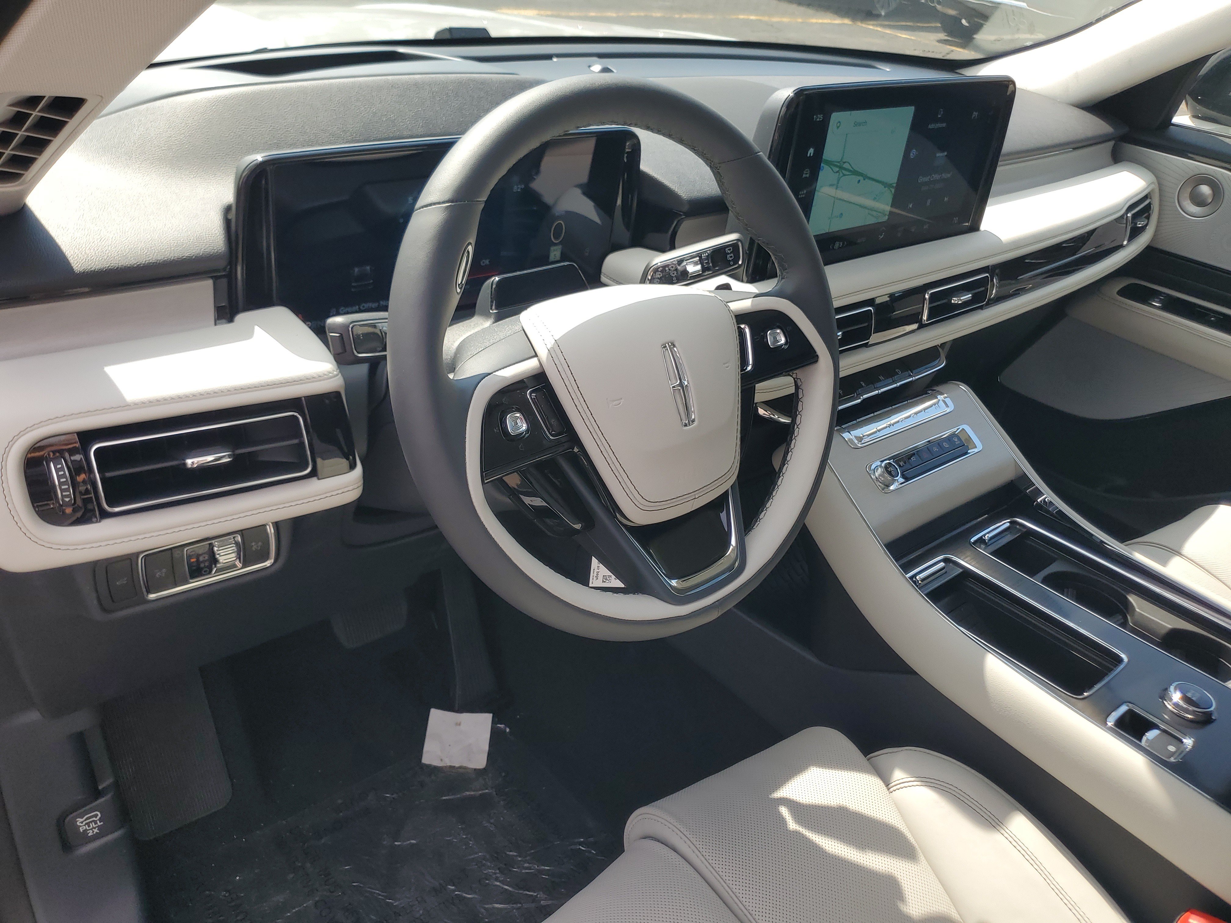 New 2027 Lincoln Aviator Reserve AWD/4WD image 12