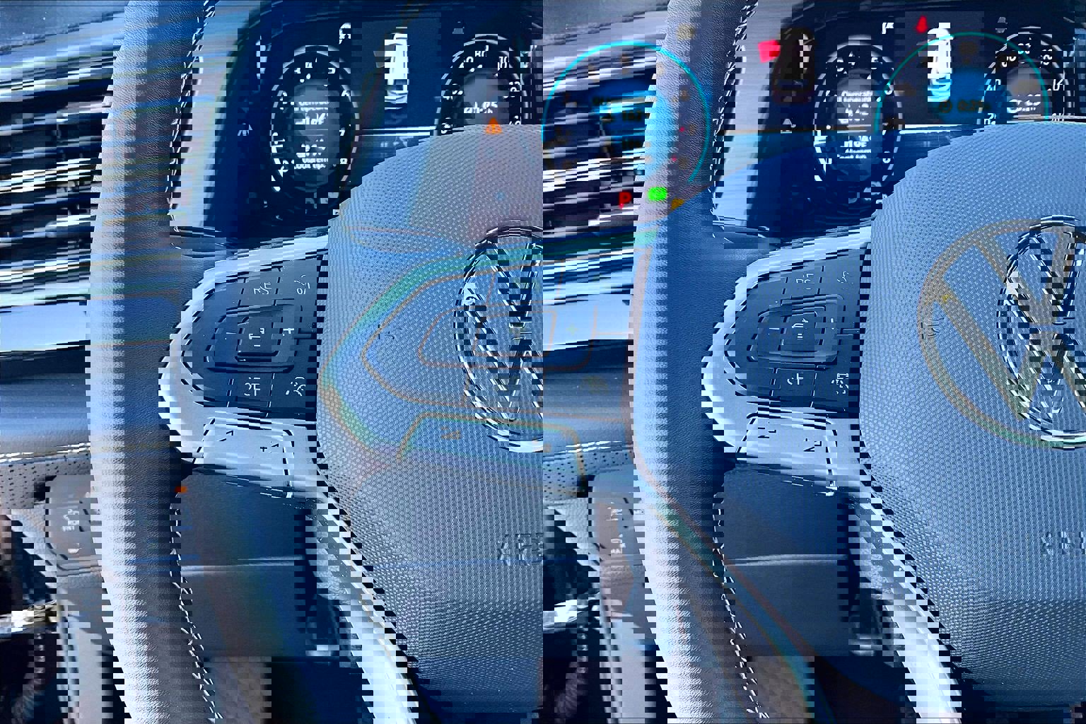 Used 2024 Volkswagen Atlas Cross Sport SE w/ Panoramic Sunroof Package image 11