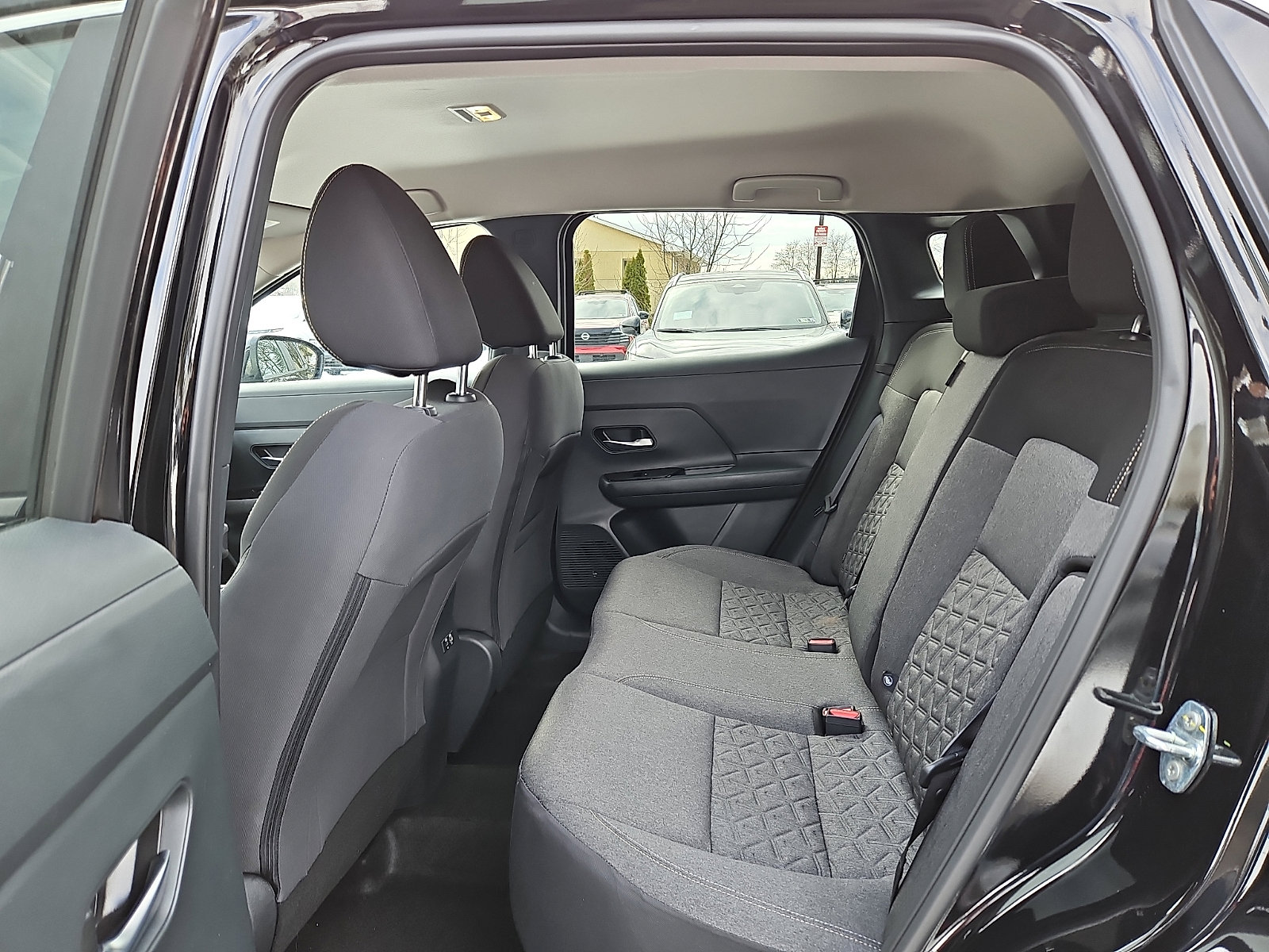 Certified 2025 Nissan Kicks SV w/ Illumination Package image 10