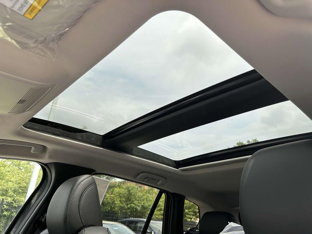 New 2025 MAZDA CX-50 2.5 Hybrid w/ Premium Plus Pkg image 17