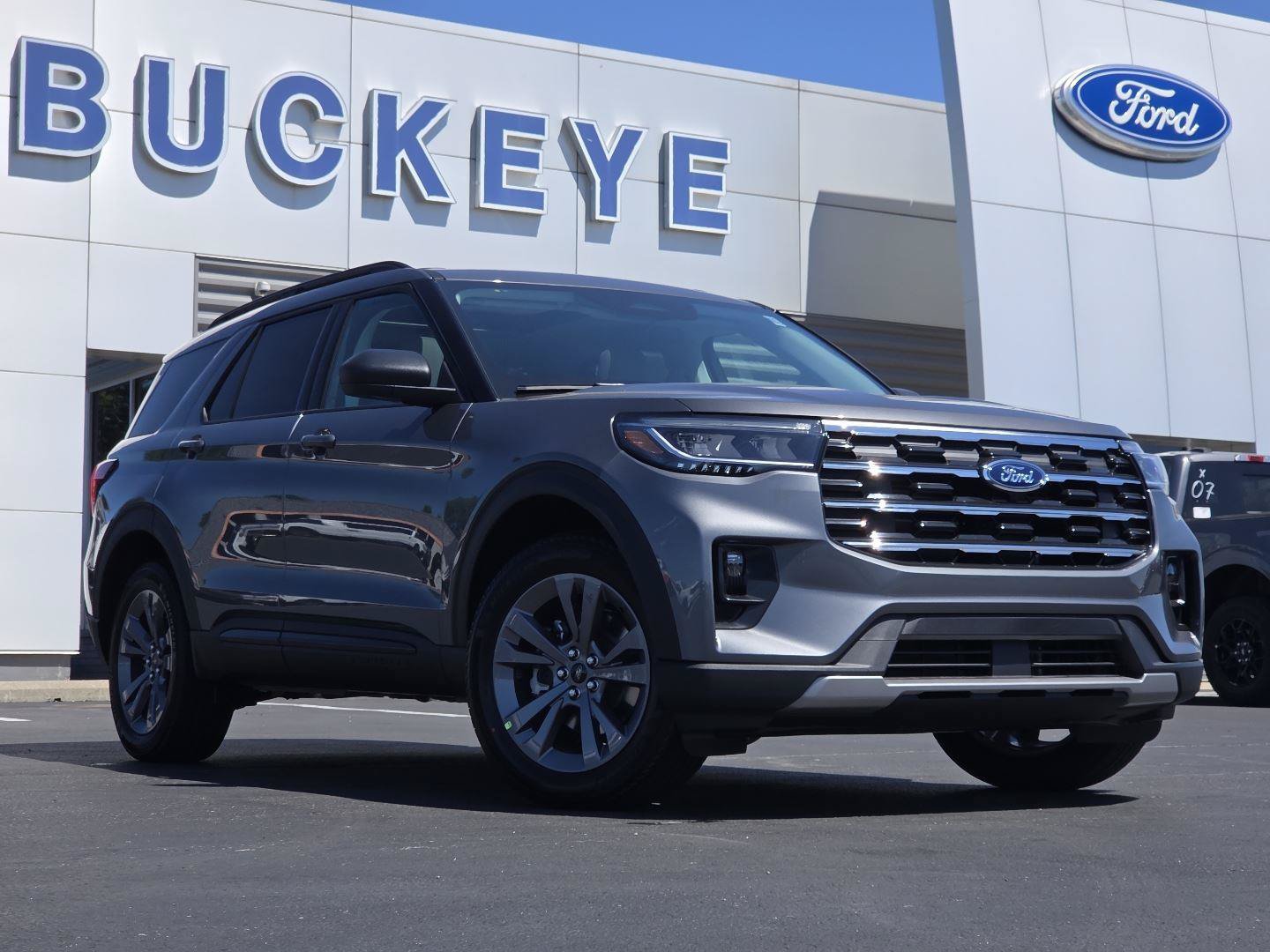 New 2026 Ford Explorer Active w/ Active Comfort Package AWD/4WD image 2
