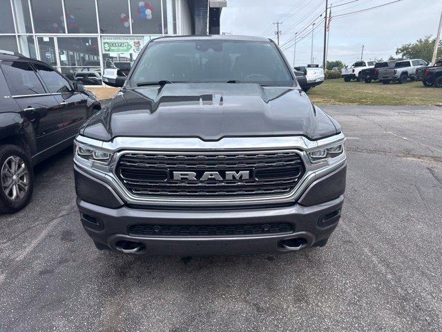 Used 2022 RAM 1500 Limited w/ Body Color Bumper Group AWD/4WD image 3
