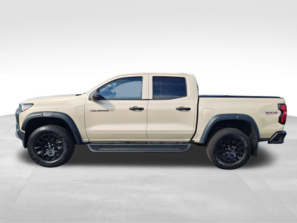 Used 2024 Chevrolet Colorado Trail Boss w/ Safety Package AWD/4WD image 2