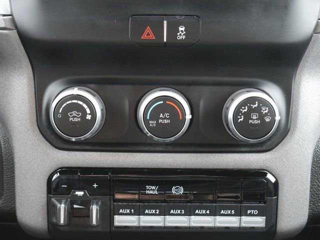 Used 2021 RAM 5500 Tradesman w/ Chrome Appearance Group image 21